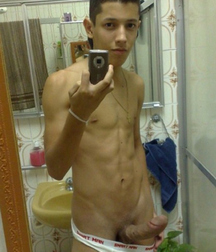 some hot boys 5db1918dd3aba.jpg