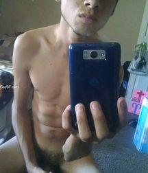 hot selfies 5dbd2a8b9af94.jpg