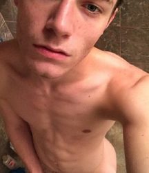 hot selfies 5dc7d1d8a5490.jpg