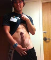 hot selfies 5dcfb9c11092a.jpg