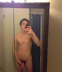 hot selfies 5dcfb9cfbf871.jpg