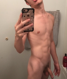 selfies-so hot gay tube 5fa3c9b056d16.jpg