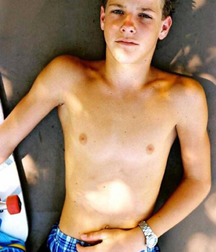 Just Cute Guys 5ddd8646a62ea.jpg