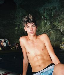 Bluelines  5c0321d6d212d.jpg