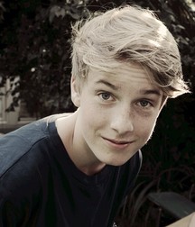 Louis Hofmann 5c06be9144be7.jpg