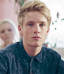 Louis Hofmann 5c06bead05d6f.gif