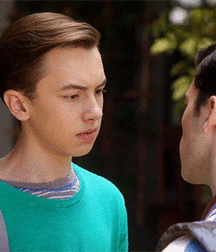 Bluelines  5c09d70c81e8d.gif