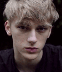 Bluelines 5c0f413c9e333.gif