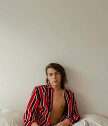 Bluelines  5c2c67d90d412.jpg