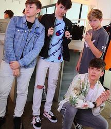 Bluelines  5c3c3058052c6.jpg