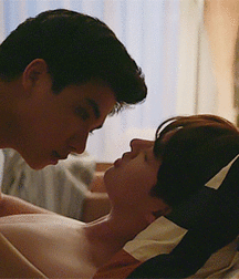 Bluelines  5c4dc3b515871.gif