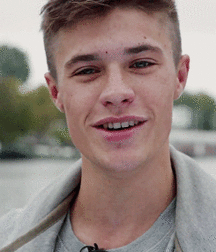 Bluelines  5c4feb5d1405c.gif