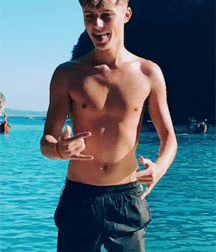 Bluelines 5c51697c39365.gif