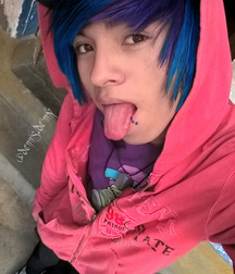 Bluelines 5c5c32ff0090f.jpg