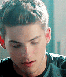 Bluelines 5c692ade0c257.gif