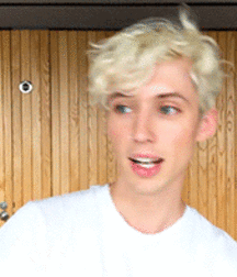 Bluelines  5c95f52945bc1.gif
