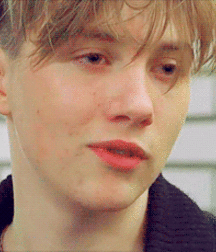 Bluelines 5cac3327761ea.gif