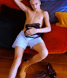 Bluelines  5cb0592c0c90e.jpg