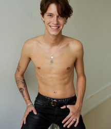 Bluelines 5cb20cc29ec7d.jpg