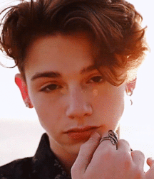 Bluelines 5cc51fb33d7f1.gif
