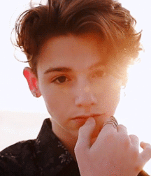 Bluelines 5cf7bfca3e522.gif