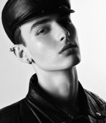 Bluelines 5cf7c3723e5e5.jpg