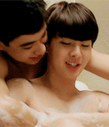 Bluelines 5d073d2a6f513.gif