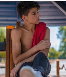 Bluelines 5d0ba2361b410.jpg