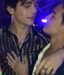 Bluelines 5d0ba3c13062f.gif