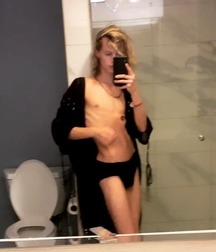 Bluelines 1332 Selfie Flex Gay Porn Boys 5d8c6450e729a.jpg