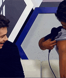 Bluelines 5d8f064d6bc71.gif