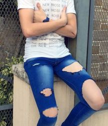 Bluelines 5dc4252e653cc.jpg