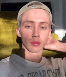 Bluelines 5dcec06e333a6.gif