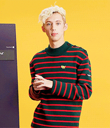 Bluelines 5dcec1131a928.gif