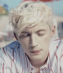 Bluelines 5dcec17419d23.gif