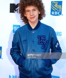 Bluelines 5df7f93946580.jpg