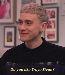 Bluelines 5dfdcd77e5e5c.jpg