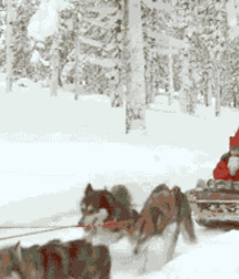 Bluelines 5e00989f2b42f.gif