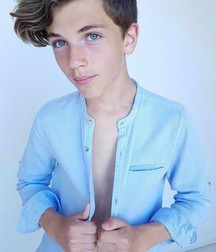 Bluelines Twink Tube 5e0cae75bf52b.jpg