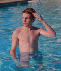 Bluelines Twink Tube 5e0cae8530856.png