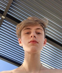 Bluelines Twink Tube 5e0caf6b4531c.jpg