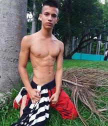 Bluelines Twink Tube Boy 5e0cb003d1814.jpg