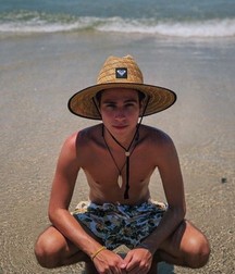 Bluelines Twink Tube Boy 5e0cb00595ee3.jpg