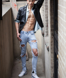 Bluelines Twink Tube Boy 5e0cb10e74f39.jpg