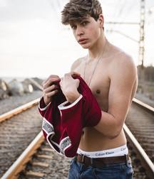 Bluelines Twink Tube 326 5e1739af0d586.jpg