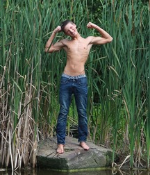  Bluelines Twink Tube 340 5e262db1dc878.jpg