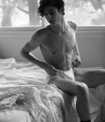 Bluelines Twink Tube 358 5e2e8e0fedab5.jpg