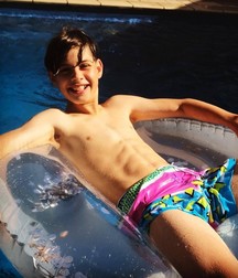  Bluelines Twink Tube 374 5e3beb7beae41.jpg