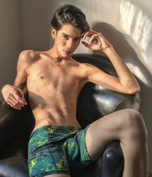  Bluelines Twink Tube 394 5e496cced908c.jpg