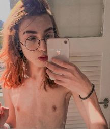  Bluelines Twink Tube 411 5e5522f3b46a3.jpg